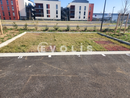 Photo 8 – location Entrepôts / activités	PONT DE CHERUY (38230)