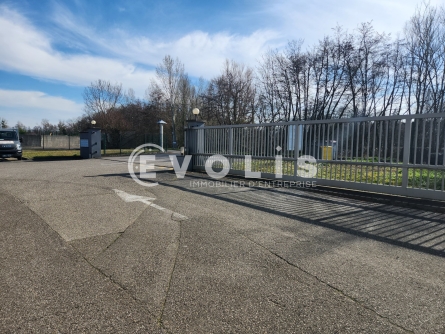 Photo 2 – location Entrepôts / activités	LA VERPILLIERE (38290)
