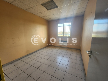 Photo 7 – location Entrepôts / activités	LA VERPILLIERE (38290)