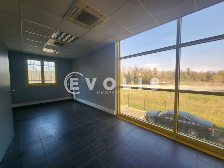 Photo 6 – location Entrepôts / activités	LA VERPILLIERE (38290)