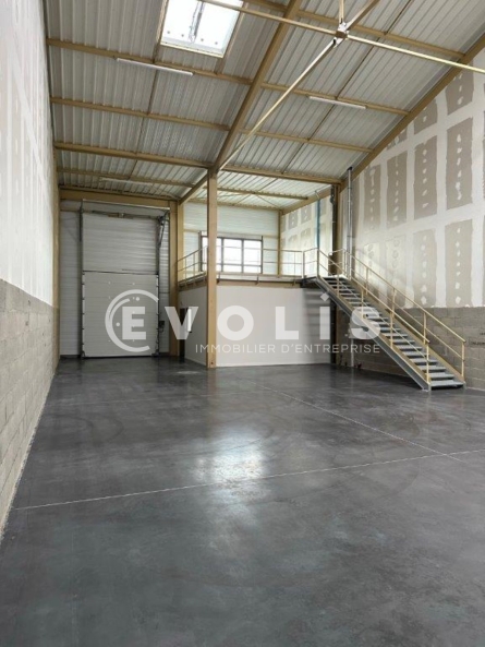 Photo 12 – location Entrepôts / activités	BOURGOIN JALLIEU (38300)
