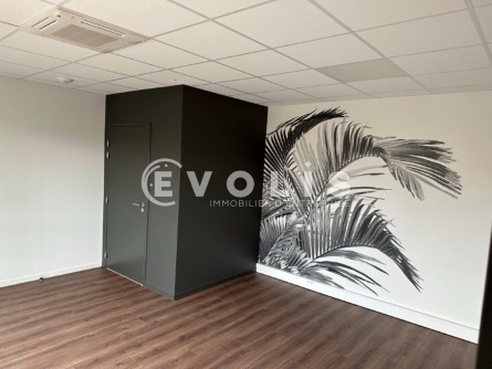 Photo 7 – location Entrepôts / activités	BOURGOIN JALLIEU (38300)