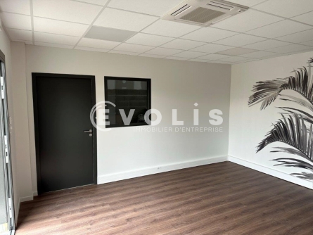 Photo 15 – location Entrepôts / activités	BOURGOIN JALLIEU (38300)