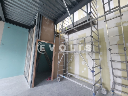 Photo 3 – location Entrepôts / activités	VILLEMOIRIEU (38460)