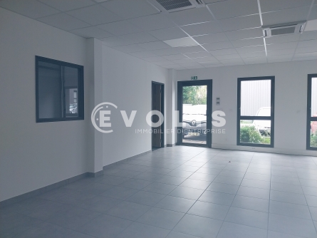Photo 3 – location Entrepôts / activités	VENISSIEUX (69200)