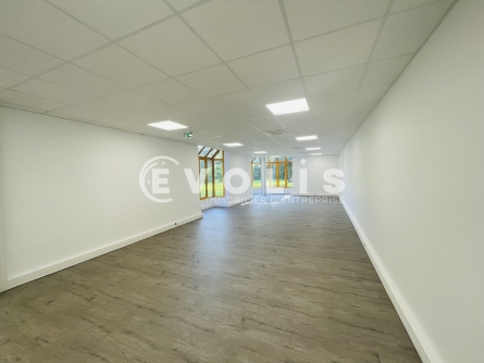 Photo 4 – location Entrepôts / activités	CROISSY BEAUBOURG (77183)