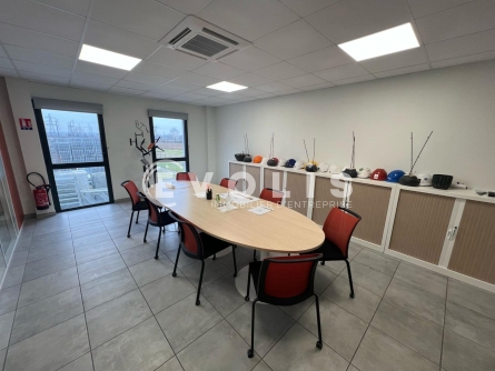 Photo 5 – location Entrepôts / activités	LA BOISSE (01120)