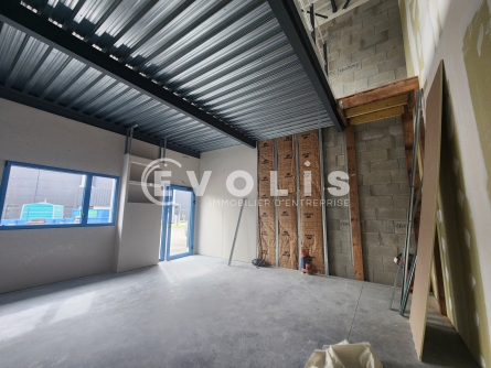Photo 3 – vente Entrepôts / activités	VILLEMOIRIEU (38460)