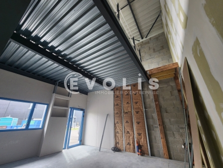 Photo 4 – vente Entrepôts / activités	VILLEMOIRIEU (38460)