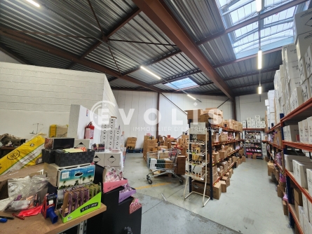 Photo 7 – location Entrepôts / activités	BRON (69500)