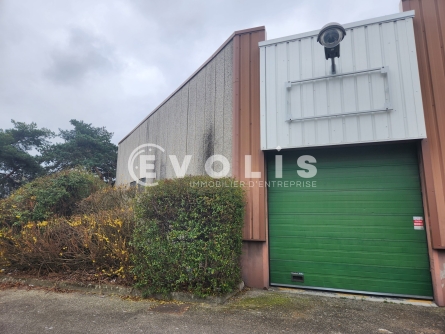 Photo 1 – location Entrepôts / activités	BRON (69500)