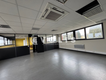 Photo 4 – location bureaux	VILLERS BRETONNEUX (80800)