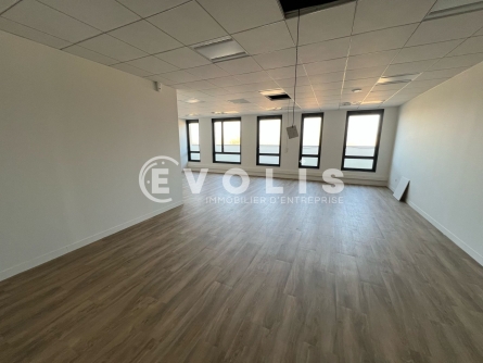 Photo 8 – location bureaux	VAULX MILIEU (38090)