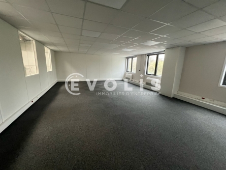 Photo 4 – location Entrepôts / activités	DARDILLY (69570)