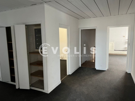 Photo 10 – location Entrepôts / activités	DECINES CHARPIEU (69150)