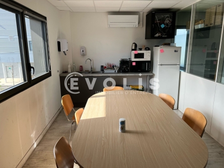 Photo 5 – location Entrepôts / activités	JONAGE (69330)
