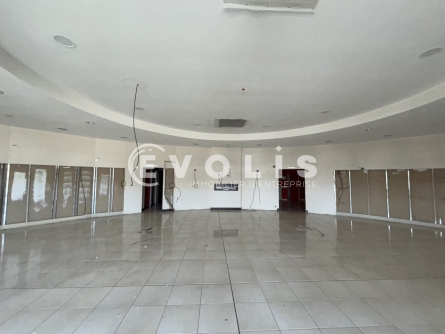 Photo 1 – location Locaux commerciaux	LONGUEAU (80330)