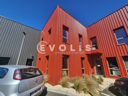 Photo 1 – location Entrepôts / activités	CHASSIEU (69680)