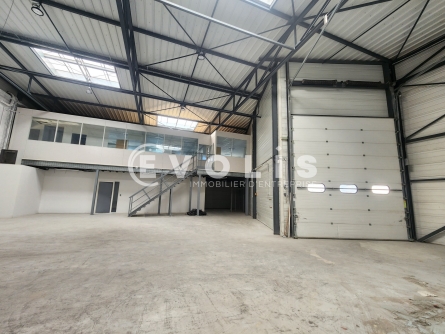 Photo 5 – vente Entrepôts / activités	SAINT PRIEST (69800)