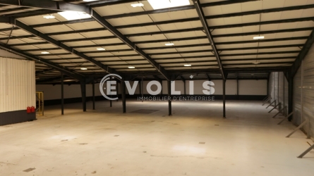 Photo 1 – location Entrepôts / activités	CHATEAURENARD (13160)