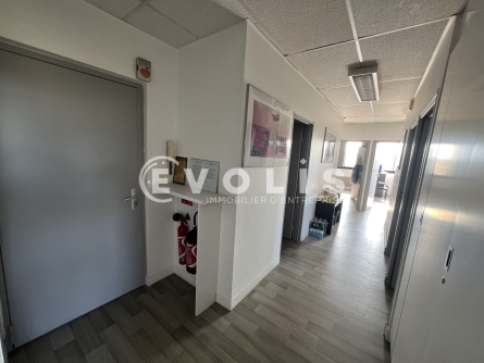 Photo 2 – vente bureaux	NOISY LE GRAND (93160)