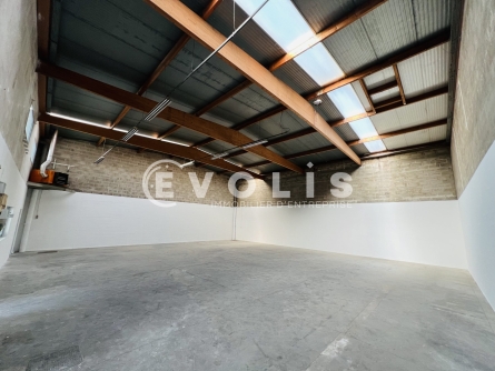 Photo 3 – location Entrepôts / activités	EMERAINVILLE (77184)