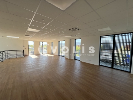 Photo 6 – location Entrepôts / activités	CHANTELOUP EN BRIE (77600)