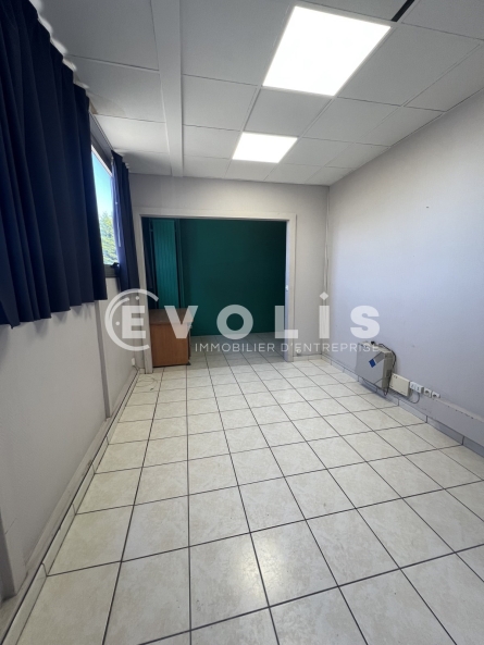 Photo 4 – location bureaux	CHENNEVIERES SUR MARNE (94430)