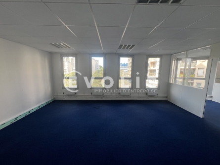 Photo 2 – vente bureaux	NOISY LE GRAND (93160)