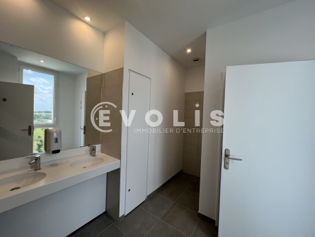 Photo 12 – vente bureaux	CHAMPS SUR MARNE (77420)