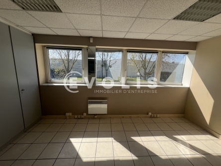 Photo 8 – location Entrepôts / activités	CHAMPIGNY SUR MARNE (94500)