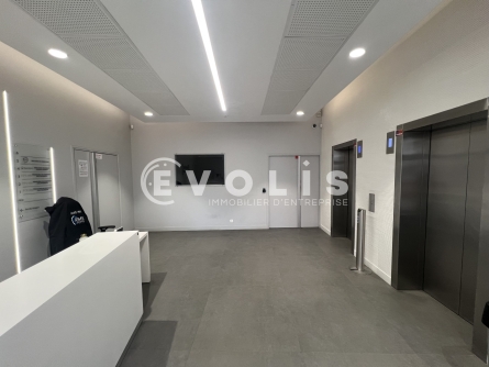 Photo 2 – location bureaux	CHARENTON LE PONT (94220)