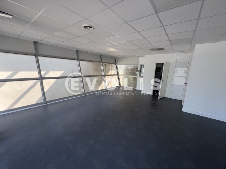 Photo 11 – location Entrepôts / activités	CHAMPIGNY SUR MARNE (94500)