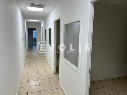 Photo 6 – vente Entrepôts / activités	VAULX EN VELIN (69120)