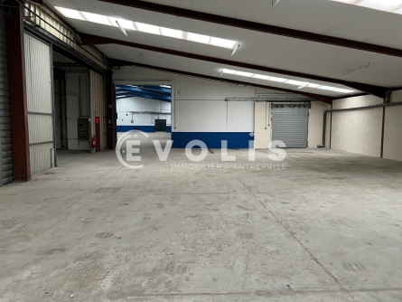 Photo 8 – vente Entrepôts / activités	VAULX EN VELIN (69120)