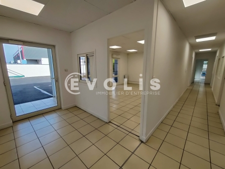 Photo 15 – location Entrepôts / activités	VAULX EN VELIN (69120)