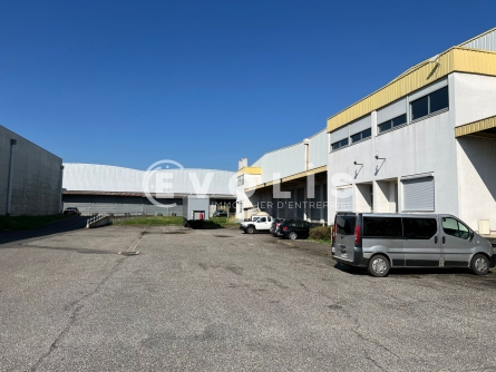 Photo 1 – location Entrepôts / activités	VILLEFRANCHE SUR SAONE (69400)