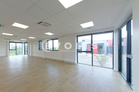 Photo 6 – location Entrepôts / activités	LIMEIL BREVANNES (94450)