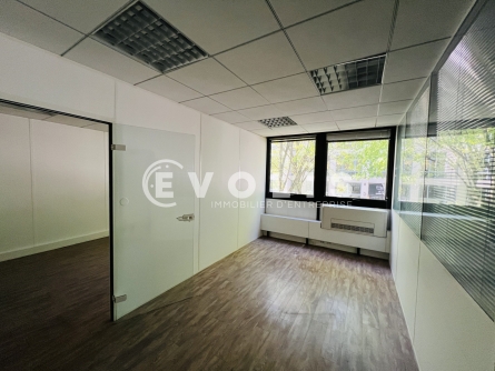 Photo 9 – location bureaux	LOGNES (77185)