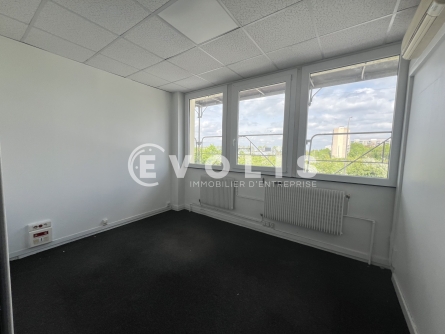 Photo 4 – location Entrepôts / activités	ROSNY SOUS BOIS (93110)