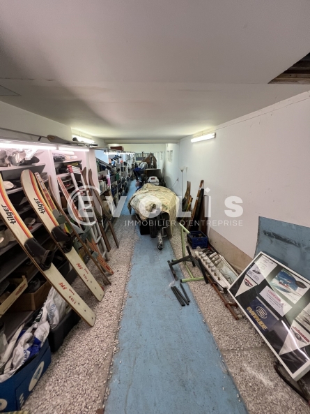 Photo 4 – vente Entrepôts / activités	SAINT MAUR DES FOSSES (94100)
