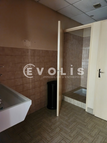 Photo 7 – vente Entrepôts / activités	BOURGOIN JALLIEU (38300)