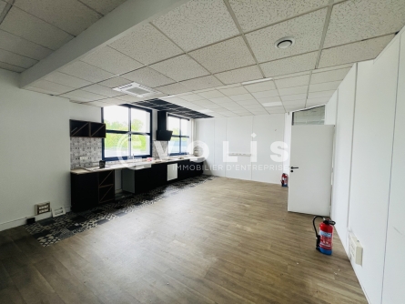 Photo 8 – vente Entrepôts / activités	CROISSY BEAUBOURG (77183)