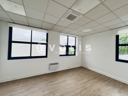 Photo 5 – vente Entrepôts / activités	CROISSY BEAUBOURG (77183)