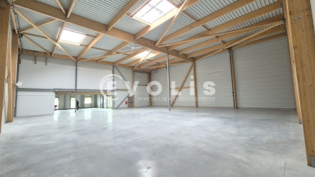 Photo 3 – vente Entrepôts / activités	COURTRY (77181)