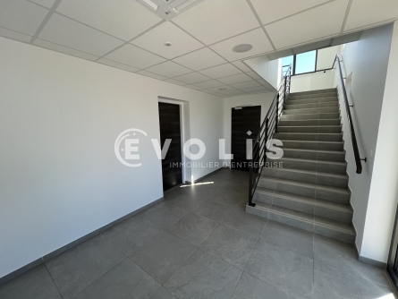 Photo 3 – location Entrepôts / activités	COURTRY (77181)