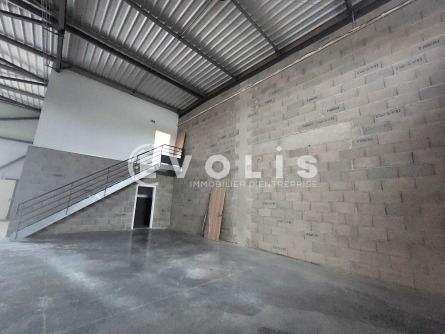 Photo 5 – location Entrepôts / activités	CHASSIEU (69680)