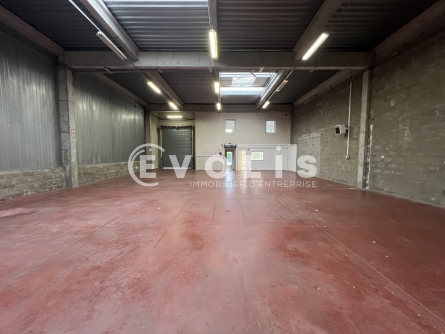 Photo 13 – location Entrepôts / activités	SAINT PRIEST (69800)