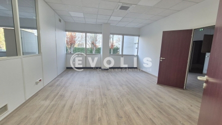 Photo 9 – location Entrepôts / activités	BUSSY SAINT GEORGES (77600)