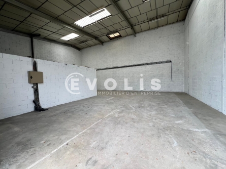 Photo 4 – location Entrepôts / activités	CHASSIEU (69680)